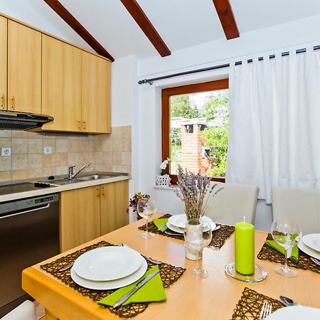 Apartment Duda Χβαρ Δωμάτιο φωτογραφία